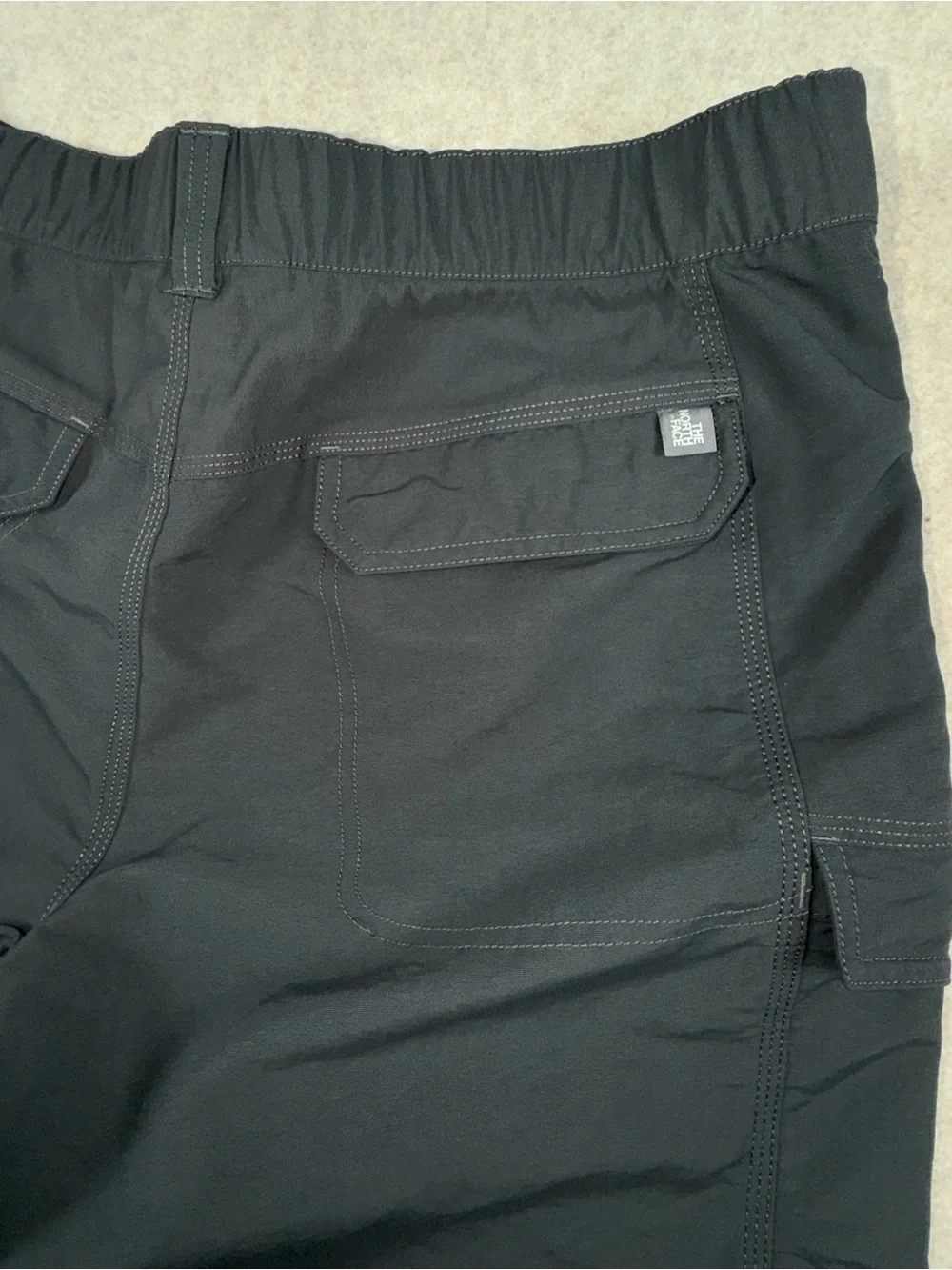 The North Face Men’s paramount peak Cargo Hiking Pants large